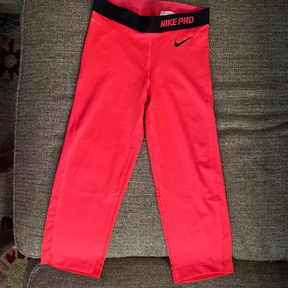 Nike Pro NEW WITHOUT TAG